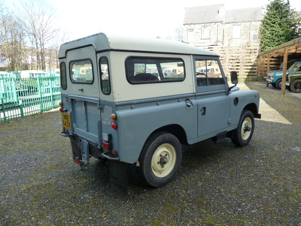 1982 Land Rover Series III - Information and photos - MOMENTcar