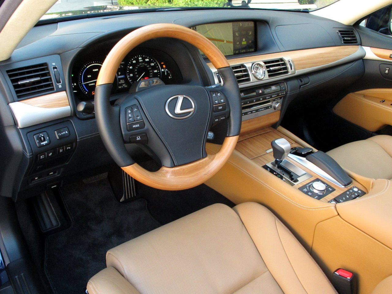 Lexus LS 600h L 2013 #2