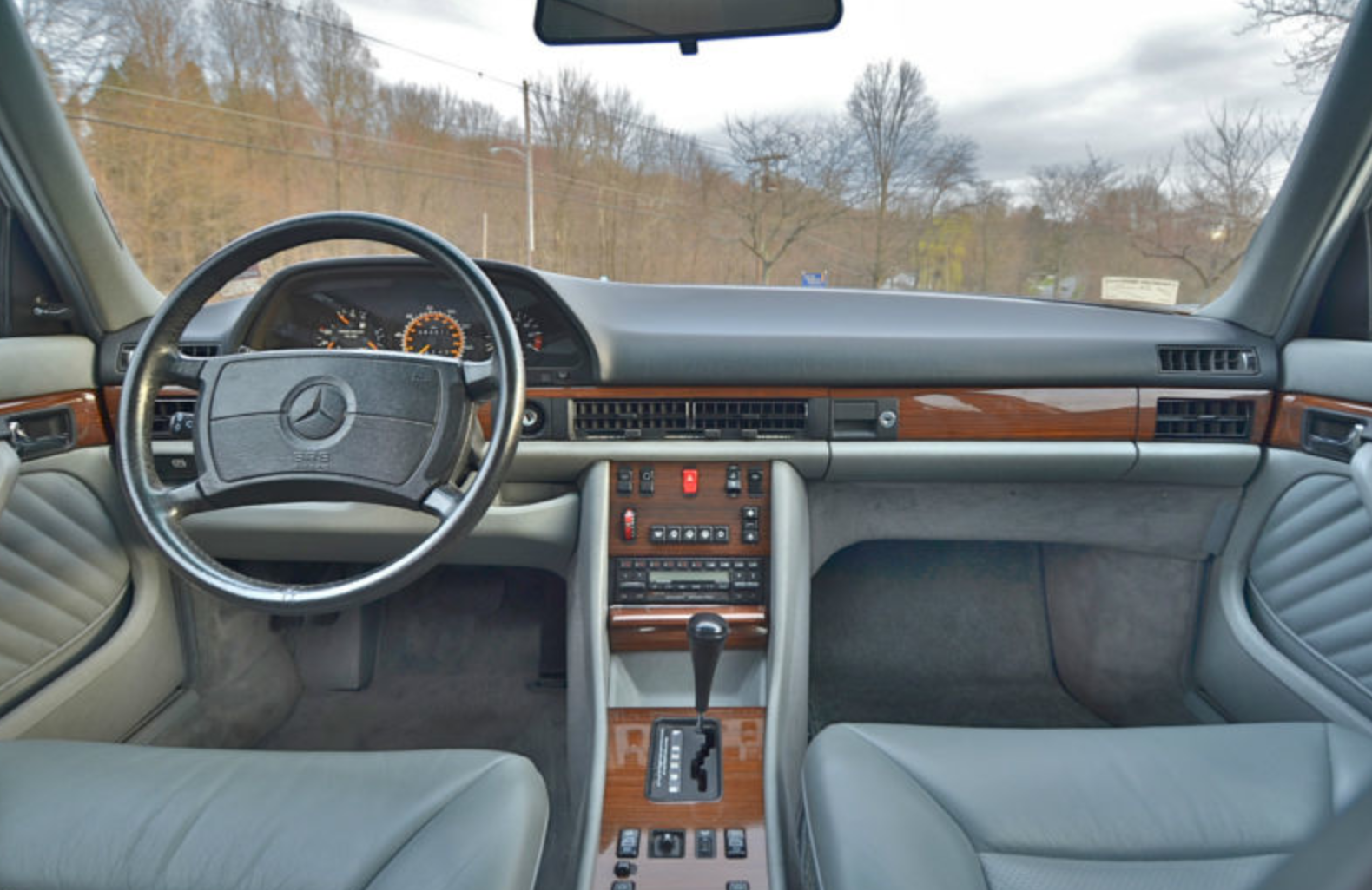 Mercedes-Benz E-Class 1989 #6