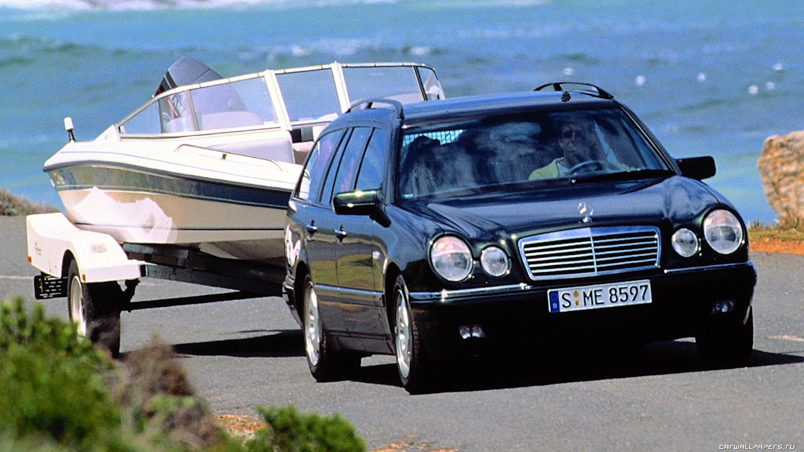 1996 Mercedes-Benz E-Class - Information and photos ...