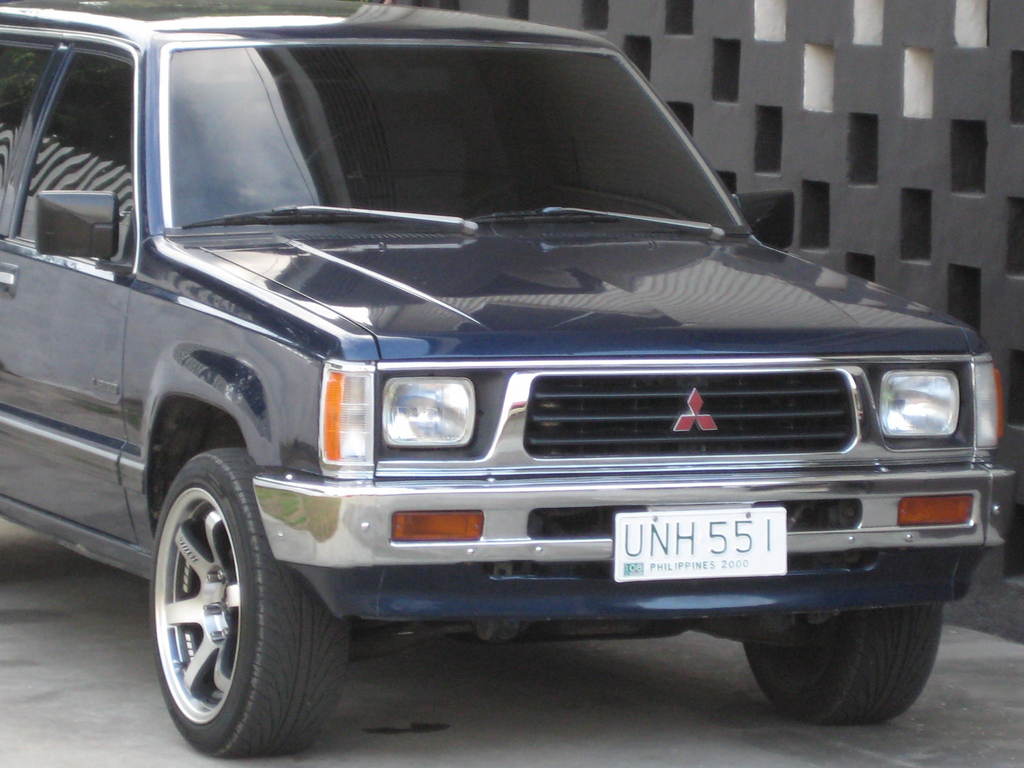 Mitsubishi Mighty Max Pickup 1996 #4