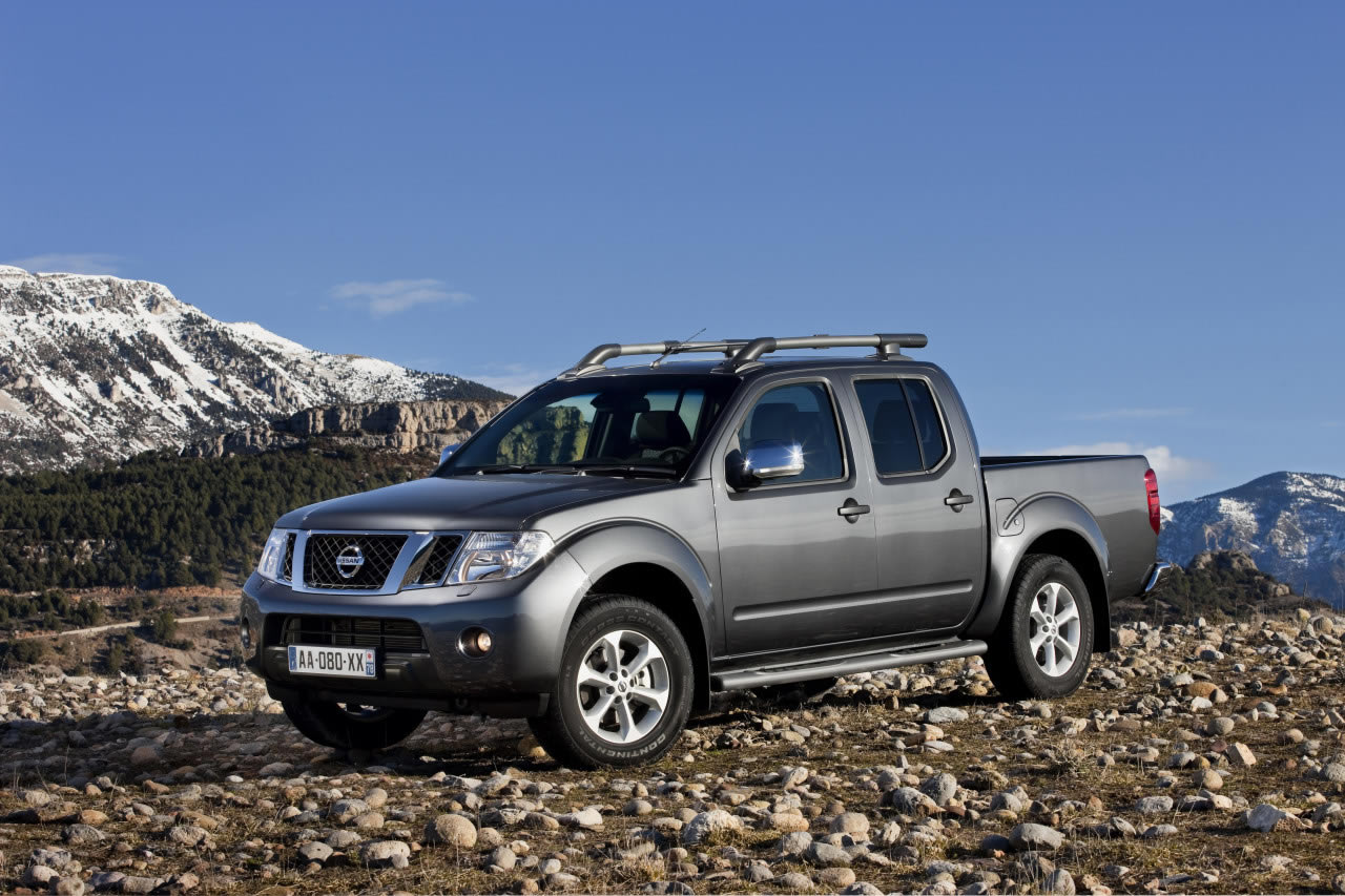 2010 Nissan Frontier Information and photos MOMENTcar