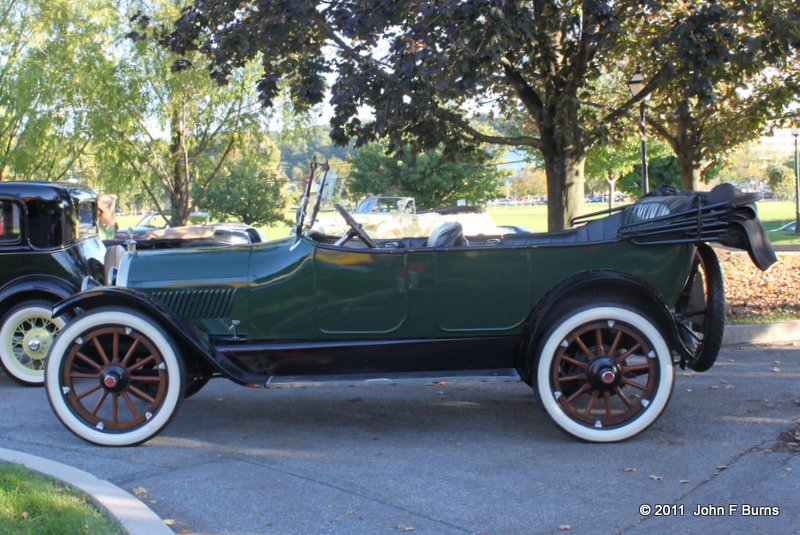 Oldsmobile Model 45 1917 #9