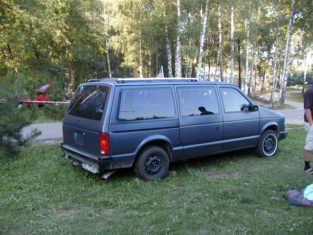 Plymouth Grand Voyager 1989 #1