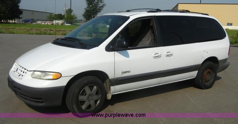 Plymouth Grand Voyager Expresso #2