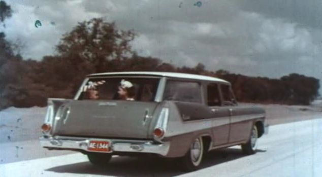 Plymouth Suburban 1958 #11