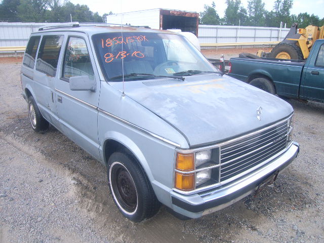 Plymouth Voyager 1986 #4