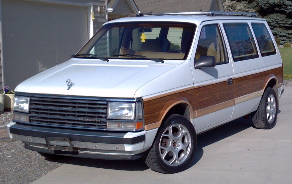 Plymouth Voyager 1987 #7