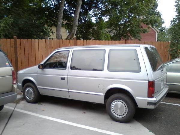 Plymouth Voyager 1989 #9