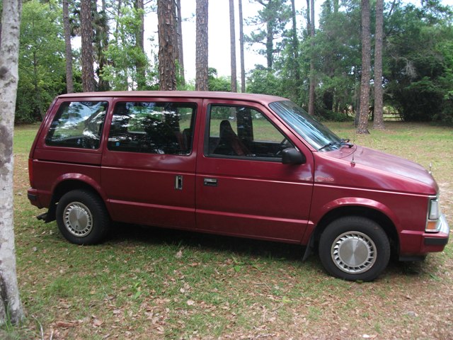 Plymouth Voyager 1990 #6