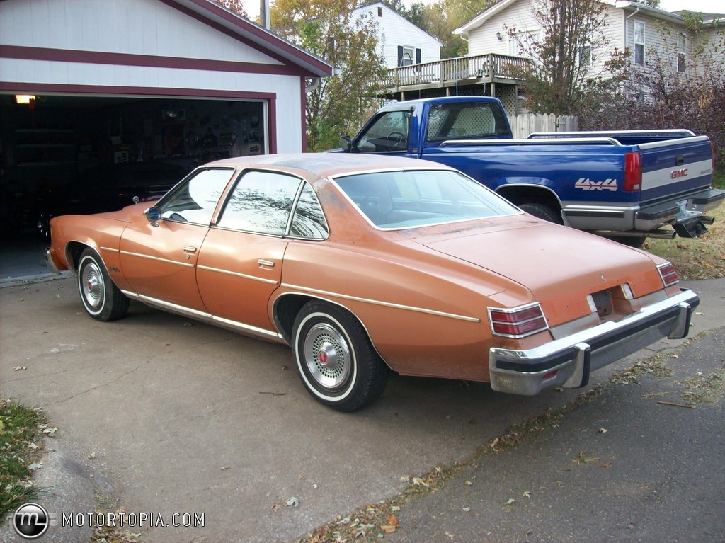 Pontiac Grand LeMans 1976 #8
