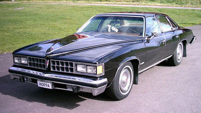 Pontiac Grand LeMans 1977 #2