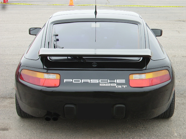 Porsche 928 1990 #9