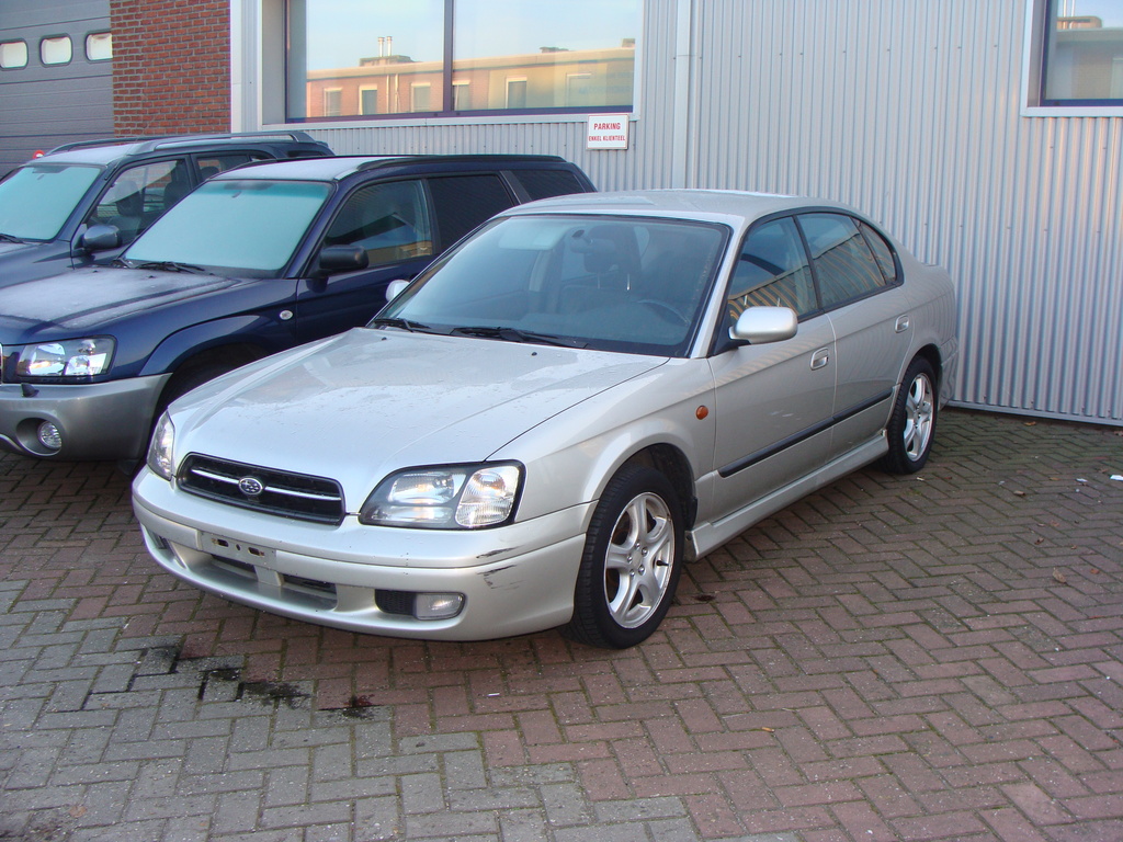Subaru Legacy 2000 #7