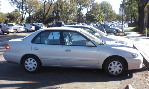 Toyota Corolla 2001 #9