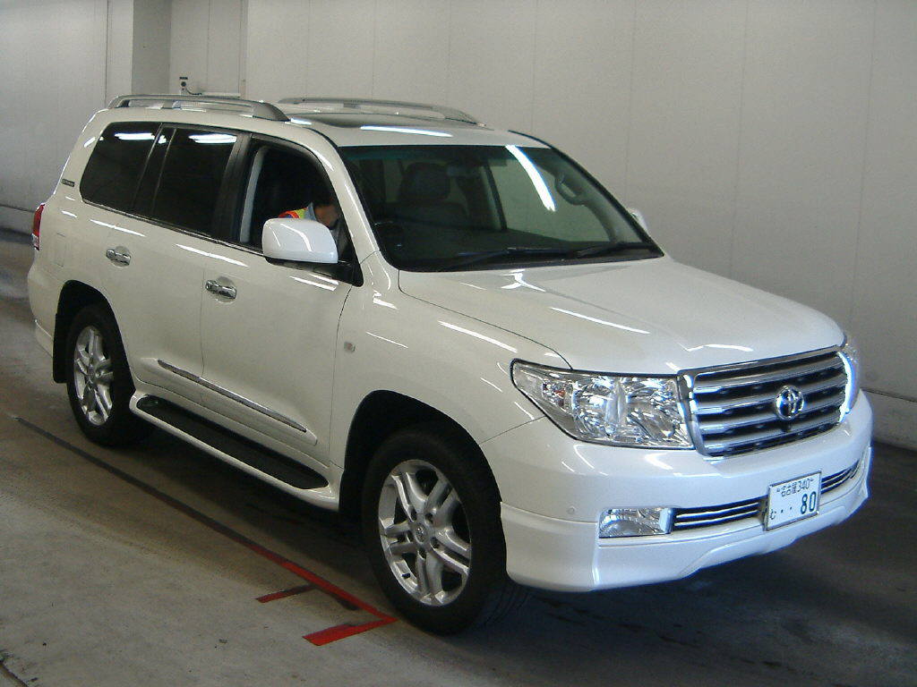 Toyota Land Cruiser 2010 #6