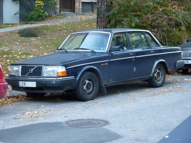 Volvo GL 1984 #9