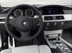 BMW M5 2010 #6