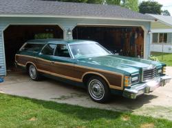 Ford Country Squire #14