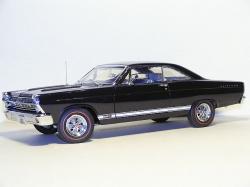 Ford Fairlane GT #9