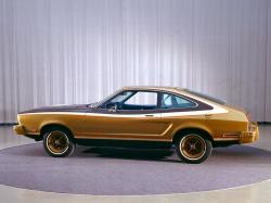 Ford Mustang 1975 #12