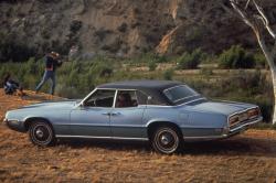 Ford Thunderbird 1969 #13