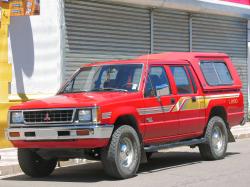 Mitsubishi Pickup 1987 #11