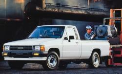 Mitsubishi Pickup 1988 #10