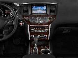 Nissan Pathfinder SL #7