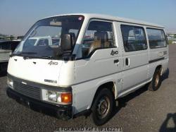 Nissan Van 1989 #13
