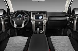 Toyota 4Runner SR5 Premium #21