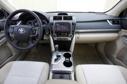 Toyota Camry Hybrid #7