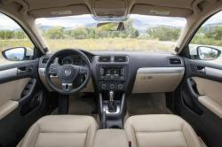 Volkswagen Jetta Hybrid SE #15