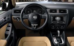 Volkswagen Jetta Hybrid SEL #19