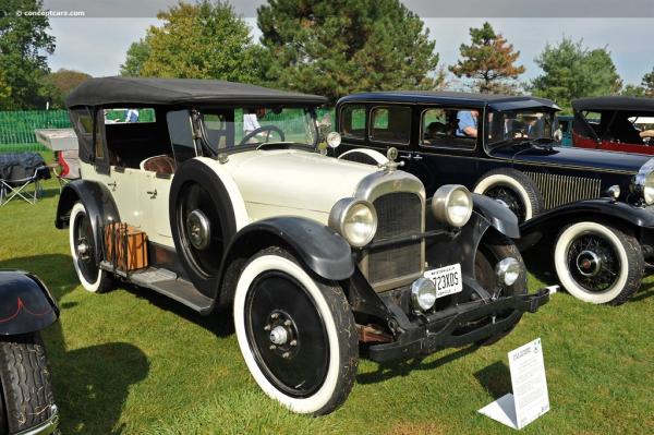 1923 Nash 690