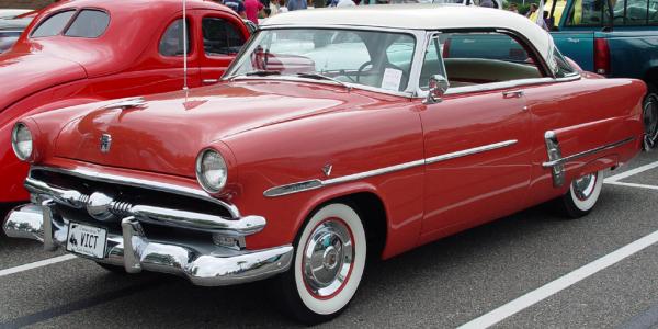 1953 Ford Victoria