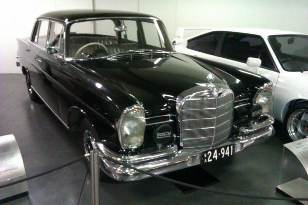1961 Mercedes-Benz 220