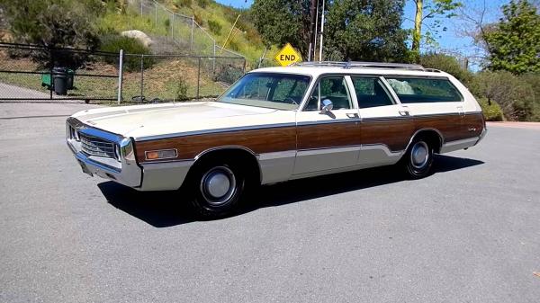 1970 Chrysler Town & Country