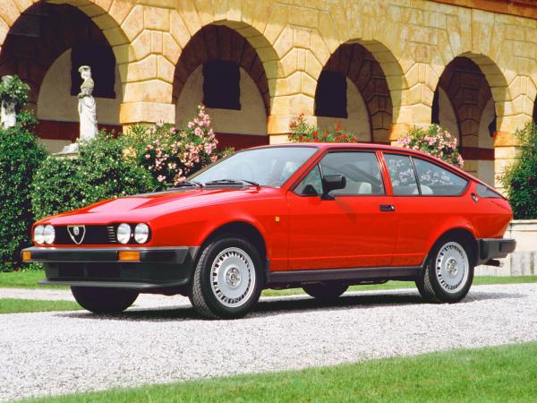 Alfa Romeo GTV-6