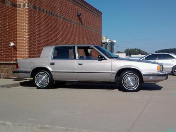 1988 Dodge Dynasty