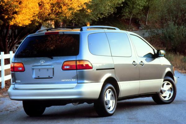 1998 Toyota Sienna