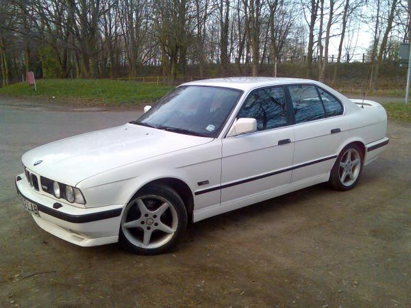 BMW 5 Series 1990 #2