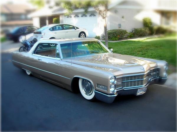 Cadillac DeVille 1966 #2