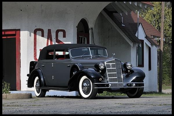 Cadillac Fleetwood 1934 #1