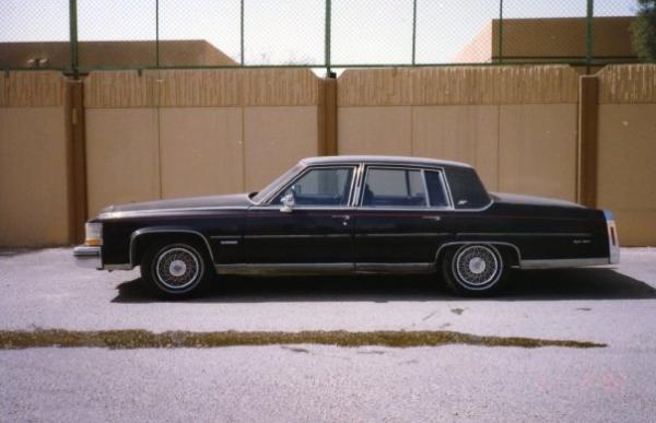 Cadillac Fleetwood 1981 #3