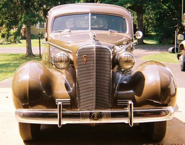 1937 Cadillac Series 75