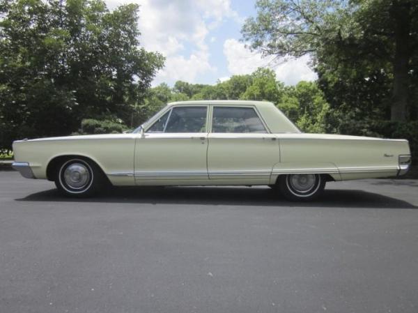 Chrysler Newport 1966 #2