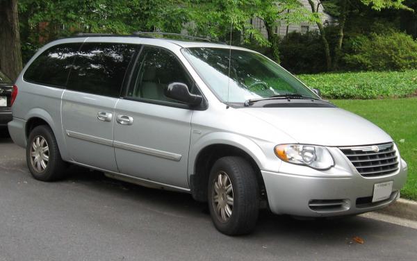 Chrysler Town and Country 2001 #3