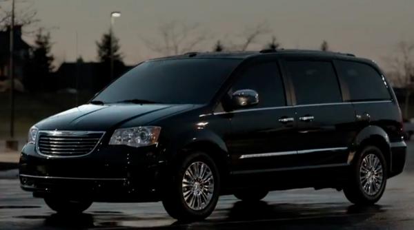 Chrysler Town and Country 2011 #2