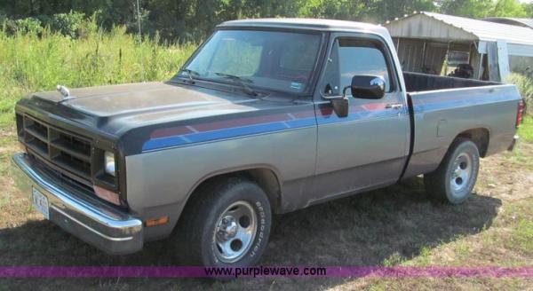 Dodge Pickup 1988 #2